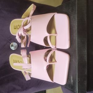 Sexy pink tie up heel